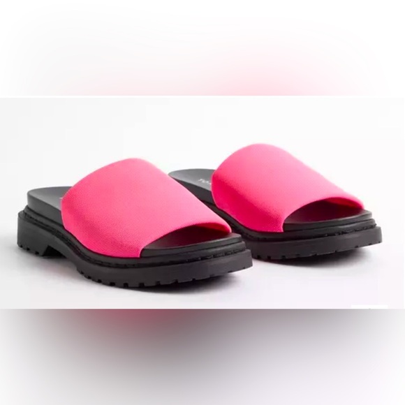 Chunky Platform Sandals Torrid Size 9WW NEW! Neon Pink - Picture 3 of 12